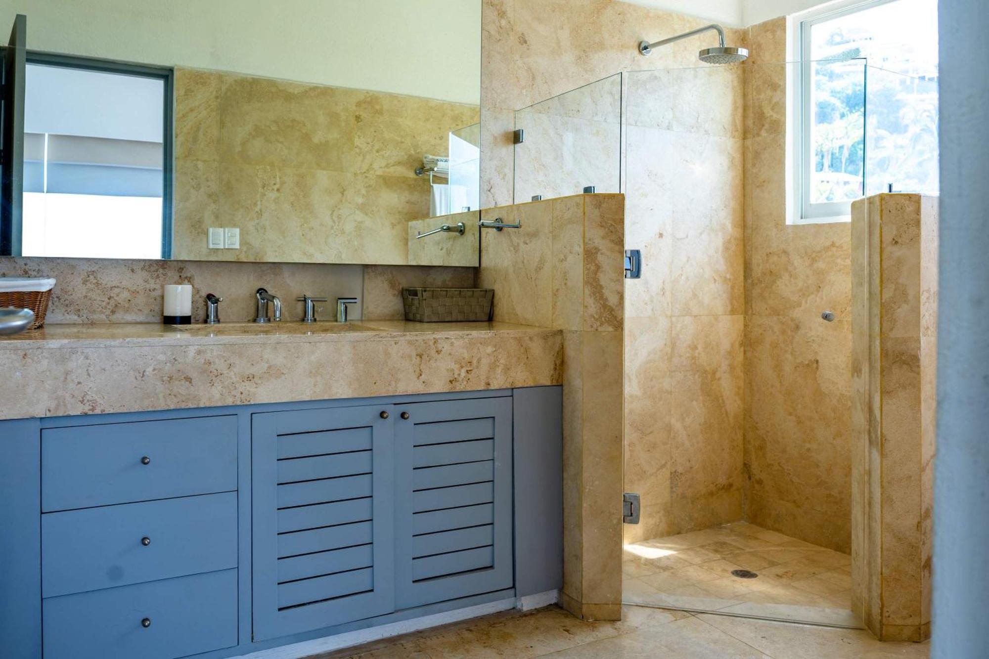 Majum Ocean View 5 Bedrooms Villa *