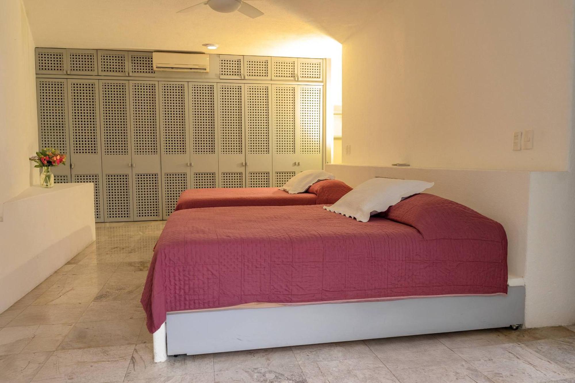 Majum Ocean View 5 Bedrooms Villa *
