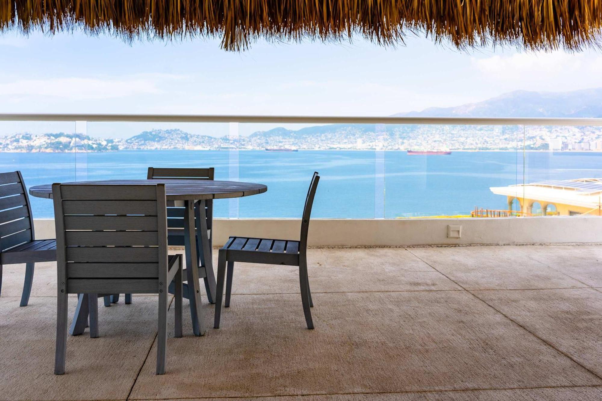 Majum Ocean View 5 Bedrooms Villa