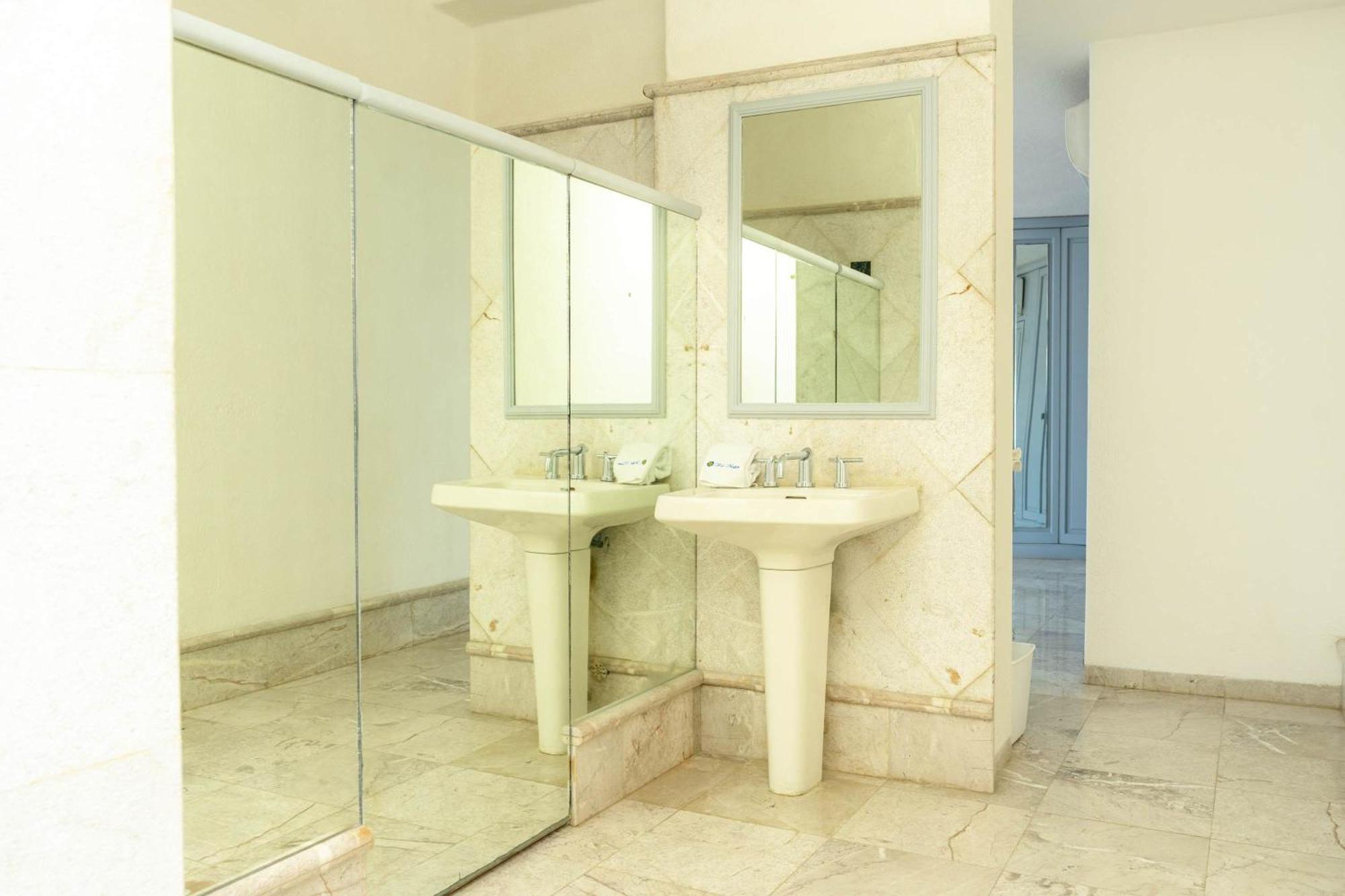Majum Ocean View 5 Bedrooms Pousada Acapulco